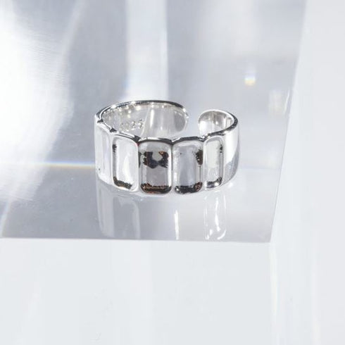 Clare Yugi II ring